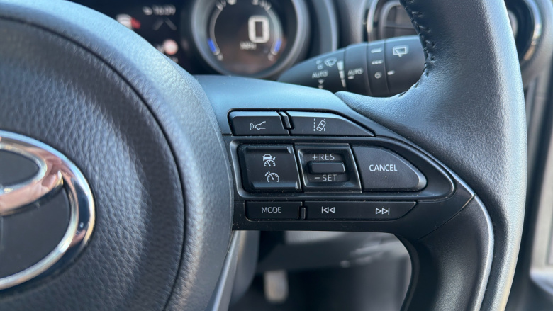 Toyota Yaris Cross 1.5 Hybrid Icon 5dr CVT Hybrid Estate